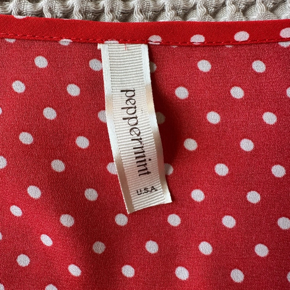 Red Polka Dot Womens Cinched Top Size Medium Bell Sleeve Ruffle Waist Feminine - Picture 4 of 8